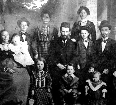 Unidentified (Anonymous) Family Portrait